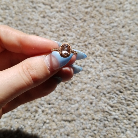 Rose gold and morganite ring - Picture 1 of 7